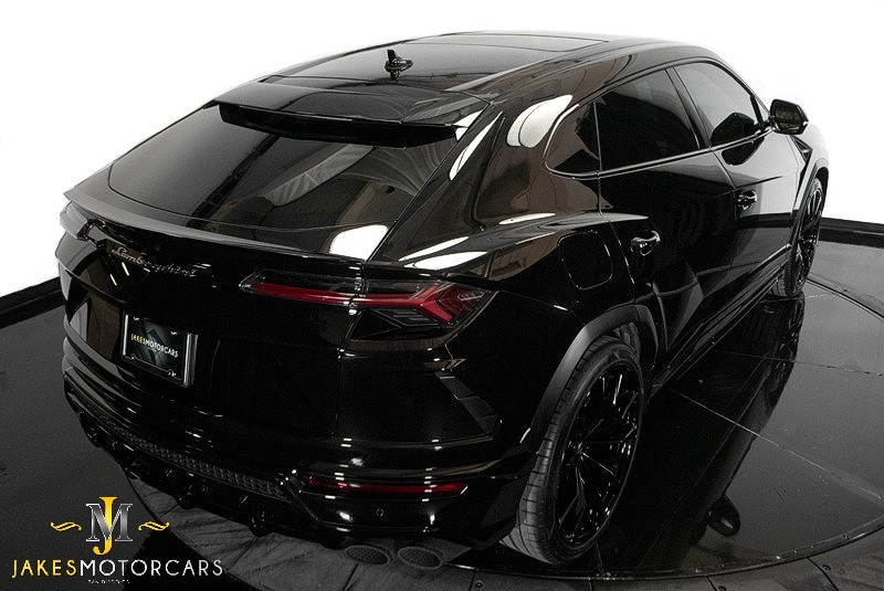 2021 Lamborghini Urus *ONLY 1900 MILES* *4-SEAT CONFIGURATION* *1-OWNER* in , 