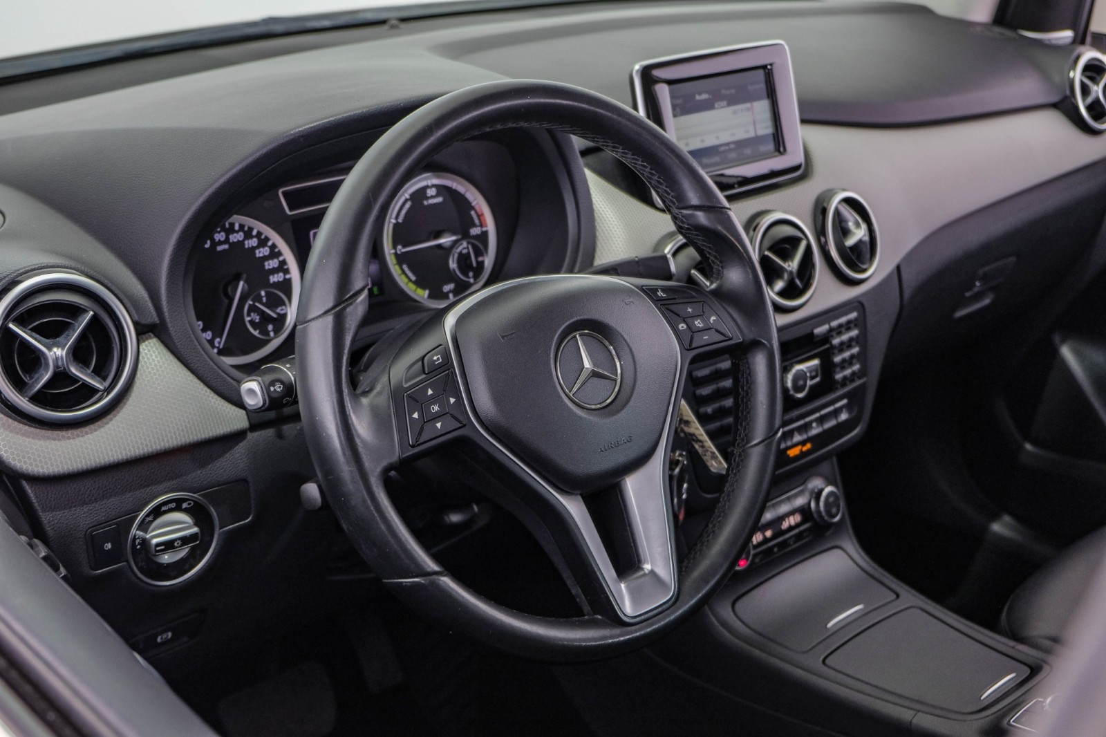 2014 Mercedes-Benz B-Class ELECTRIC PREMIUM PKG RANGE PKG HARMAN KARDON LEATH 14