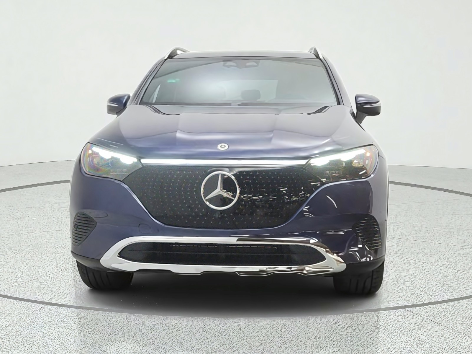 New 2027 Twilight Blue Metallic Mercedes-Benz EQE 320+ SUV image 2