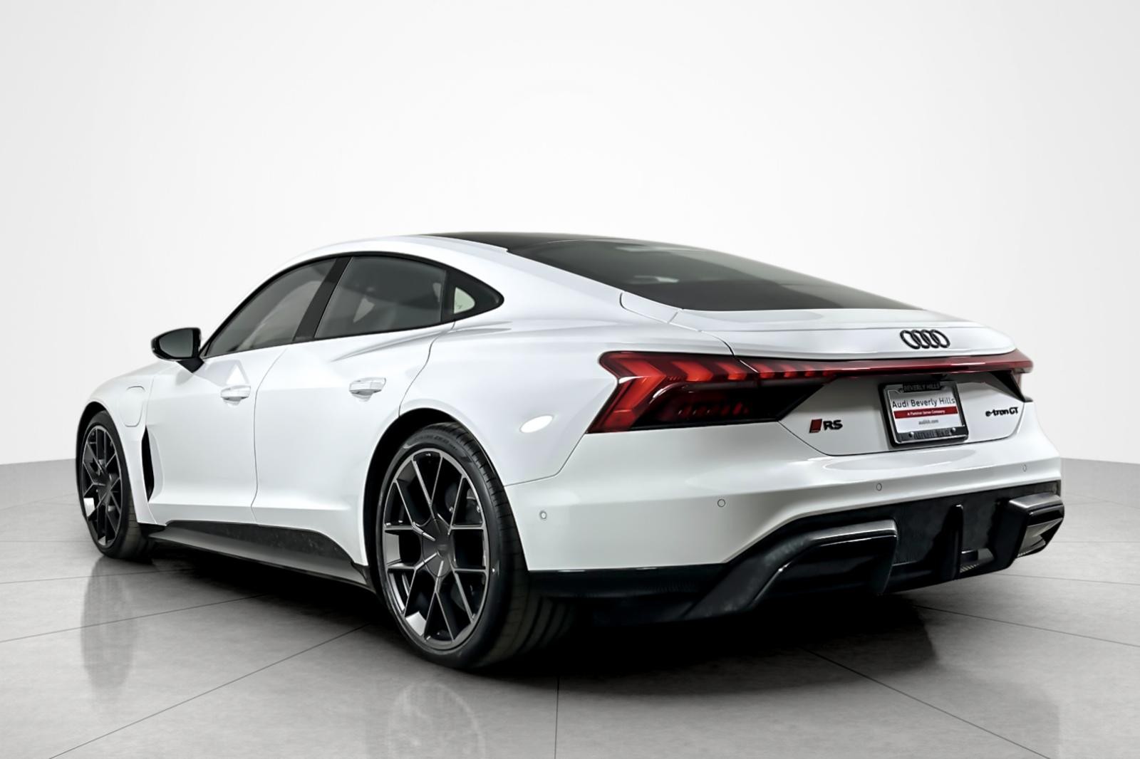 New 2026 Arkona White Audi performance quattro image 4