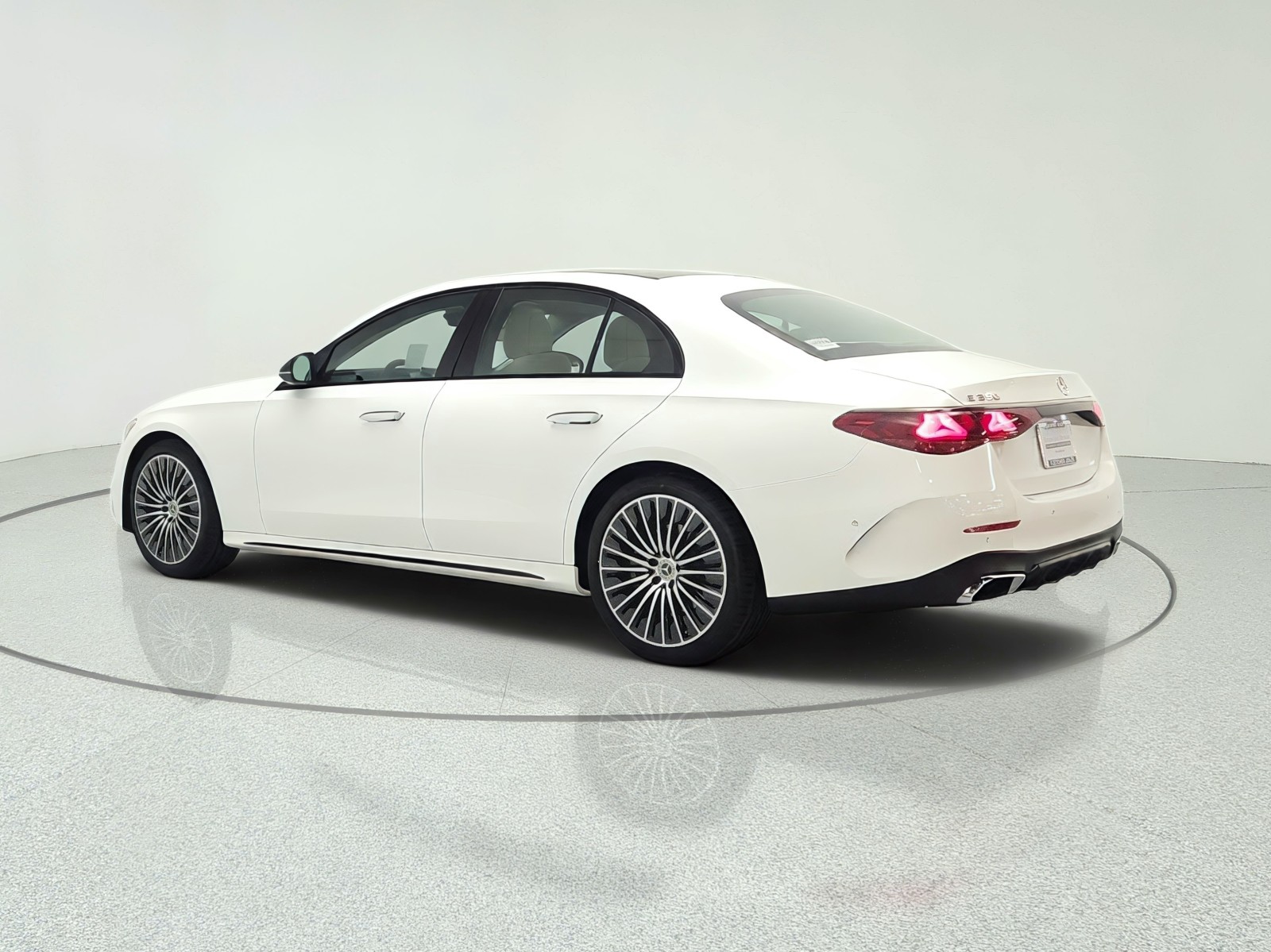 New 2027 Polar White Mercedes-Benz E 350 RWD Sedan image 7