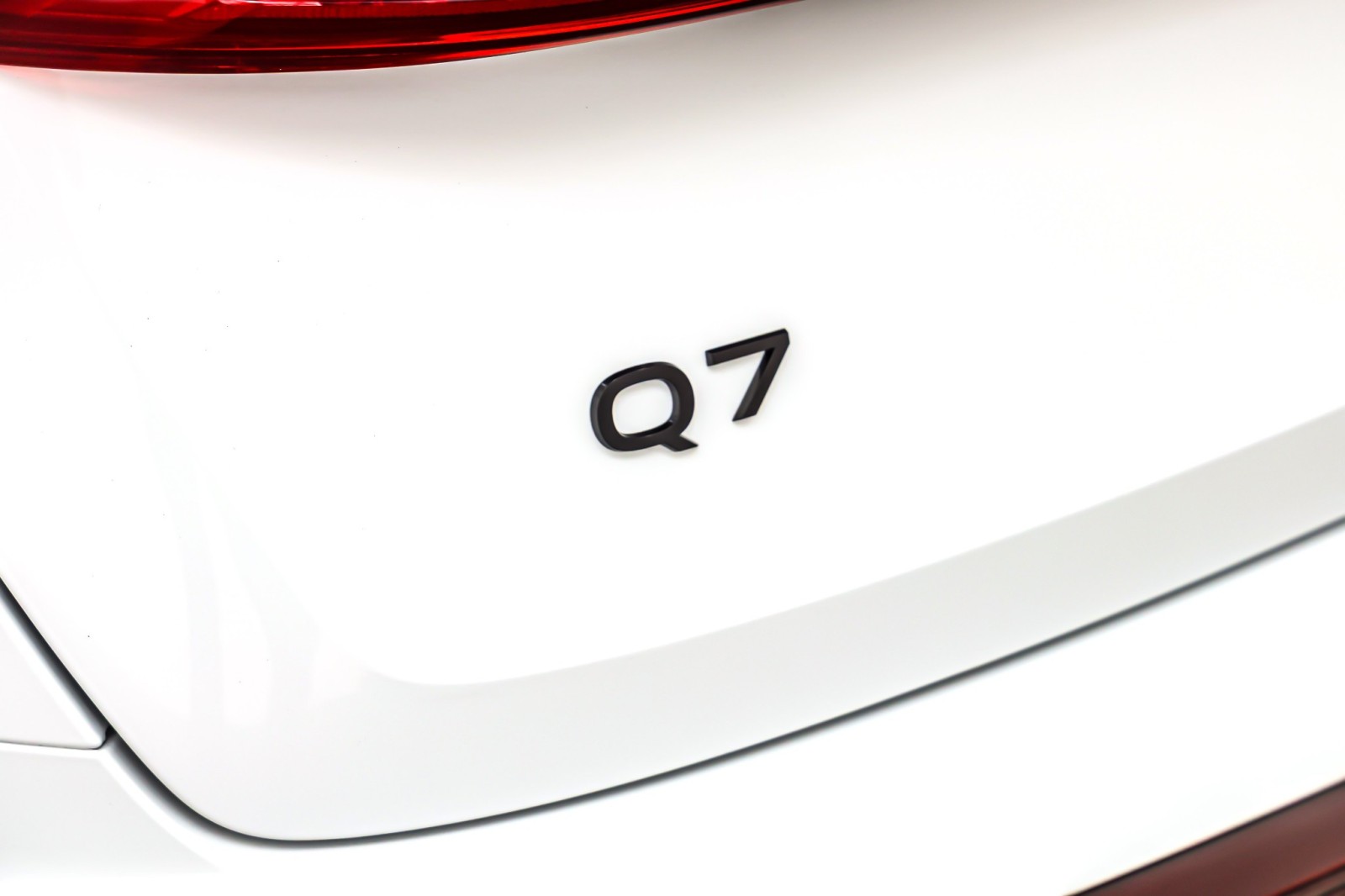 New 2026 Glacier White Metallic Audi Premium Plus 45 quattro image 9