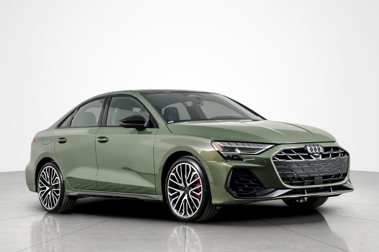 New 2026 District Green Metallic Audi quattro image 2