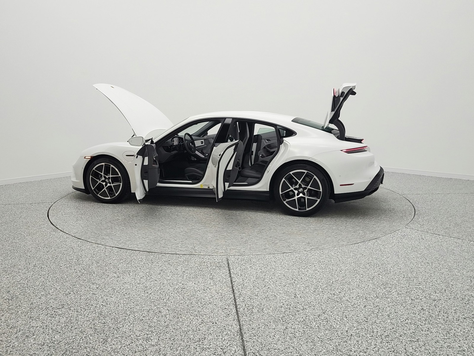 Used 2025 White Porsche RWD image 8