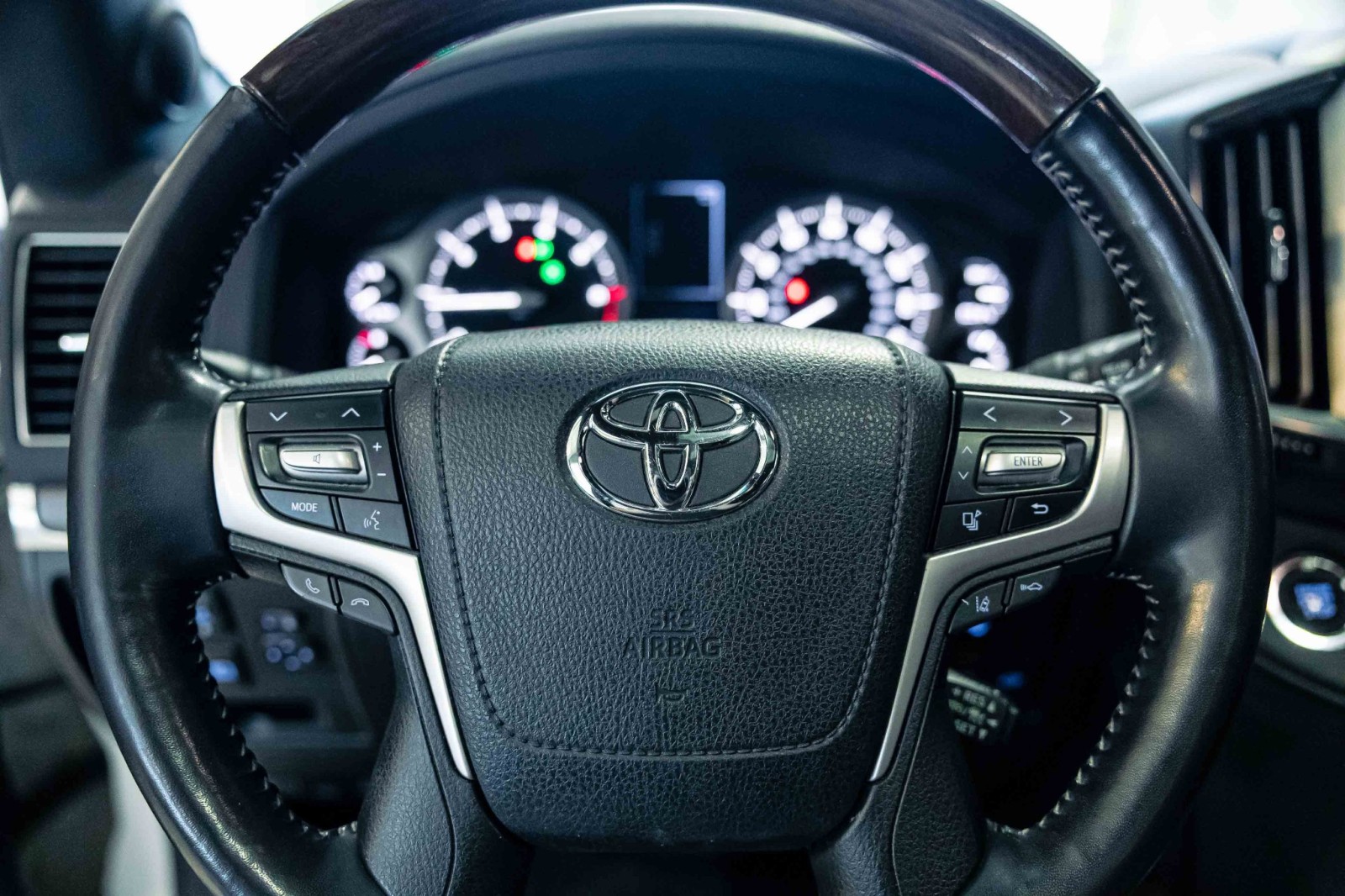 Used Car 2018 Toyota Land Cruiser  For Sale Under $70,000 In Boerne, Texas