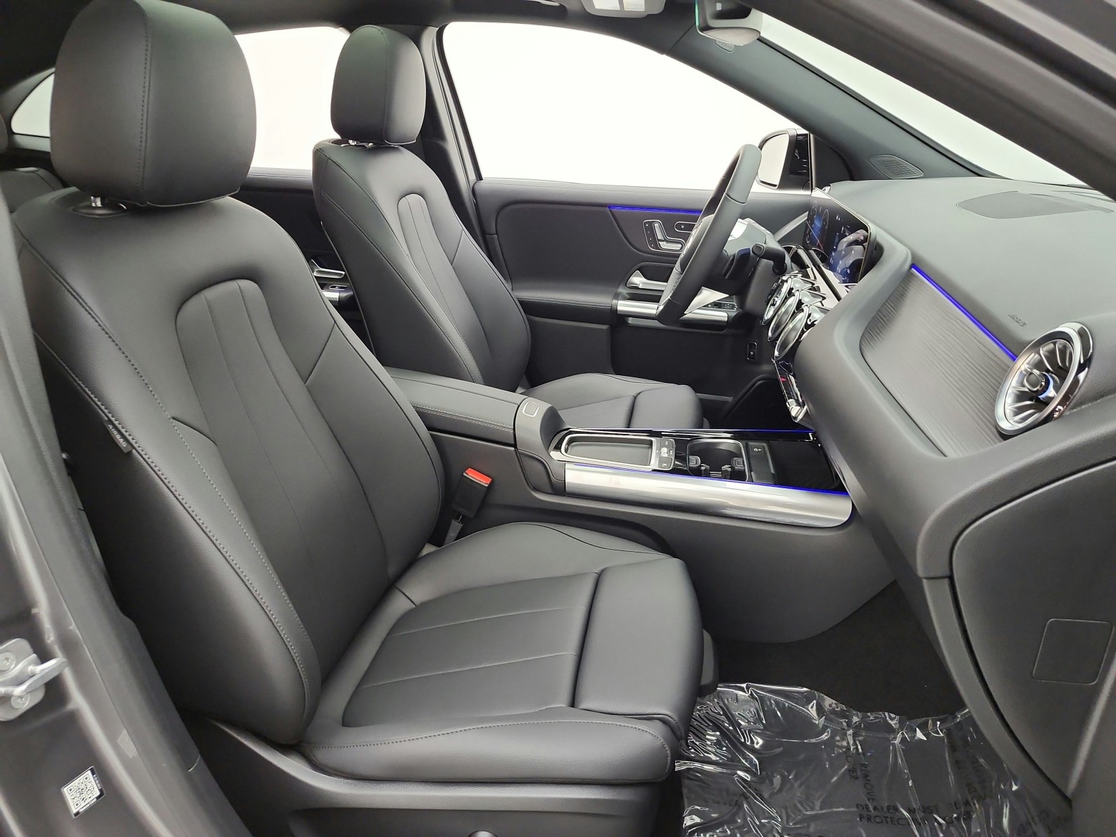 New 2026 Mountain Grey Metallic Mercedes-Benz GLA 250 SUV image 14