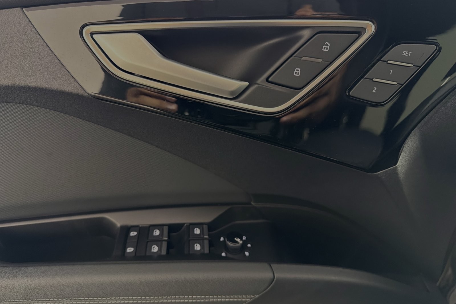 Certified Used 2024 Mythos Black Metallic Audi Prestige 50 quattro image 10