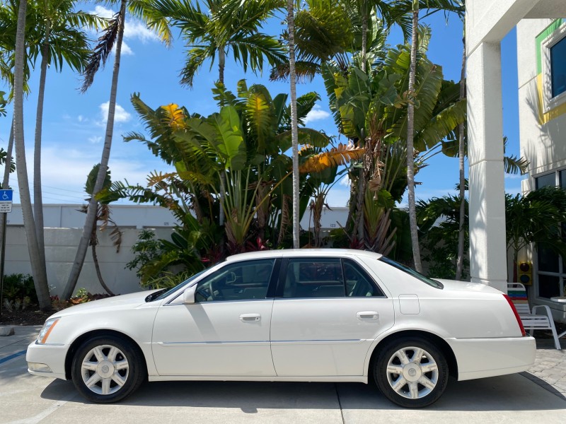 2006 Cadillac DTS LOW MILES 58,287 in , 