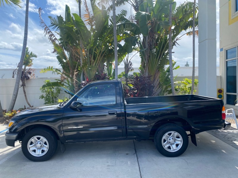 2002 Toyota Tacoma 1 OWNER AUTO AC 4 CYL in , 