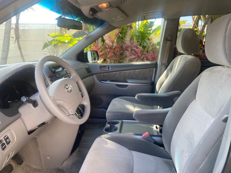 2010 Toyota Sienna LE LOW MILES 41,871 1 OWNER 7 PASSENGER in , 