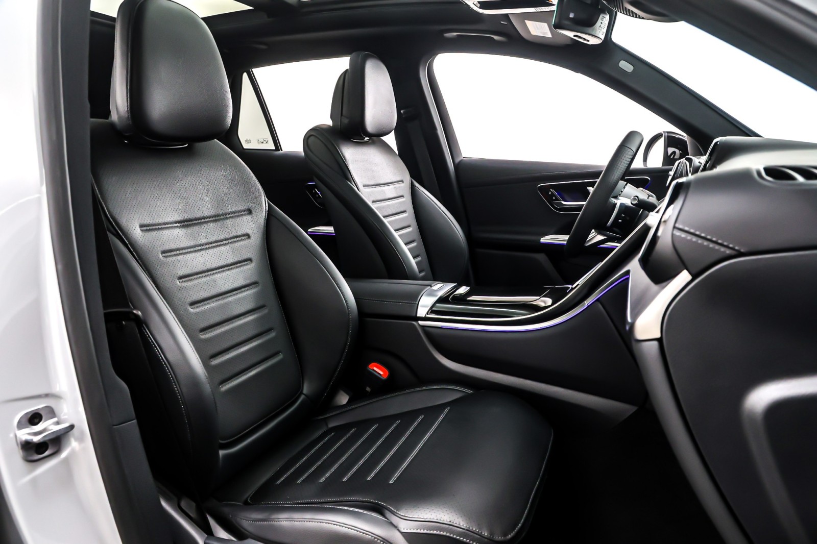 New 2026 MANUFAKTUR Alpine Grey Mercedes-Benz GLC 300 image 7