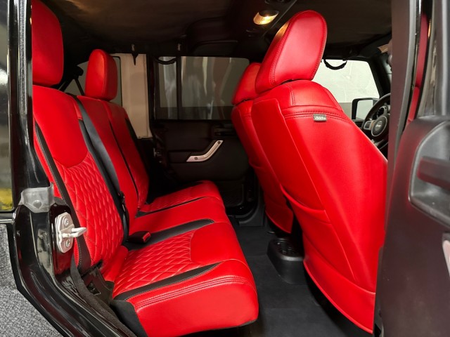 2015 Jeep Wrangler Unlimited Rubicon Hard Rock 4WD V6 Custom in ,