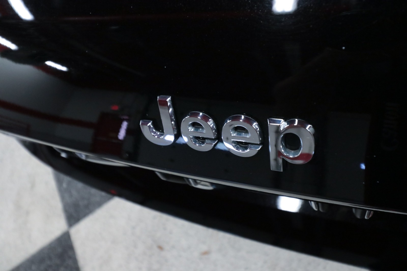Used Car 2023 Jeep Grand Cherokee L  Laredo For Sale Under $30,000 In Austin, Texas