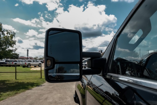 2016 Chevrolet Silverado 3500HD High Country 33