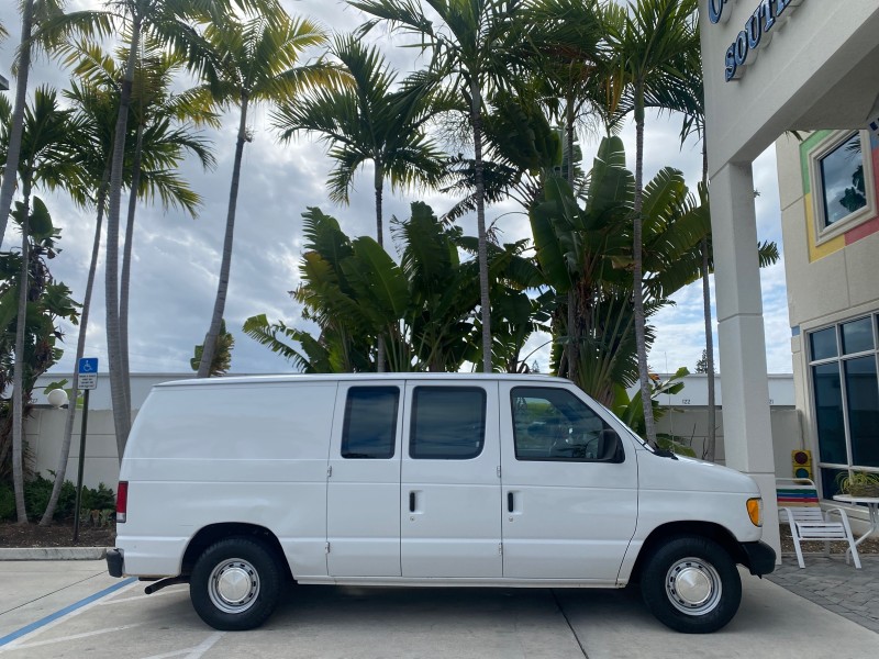 2000 Ford Econoline Cargo Van LOW MILES 68,046 in , 