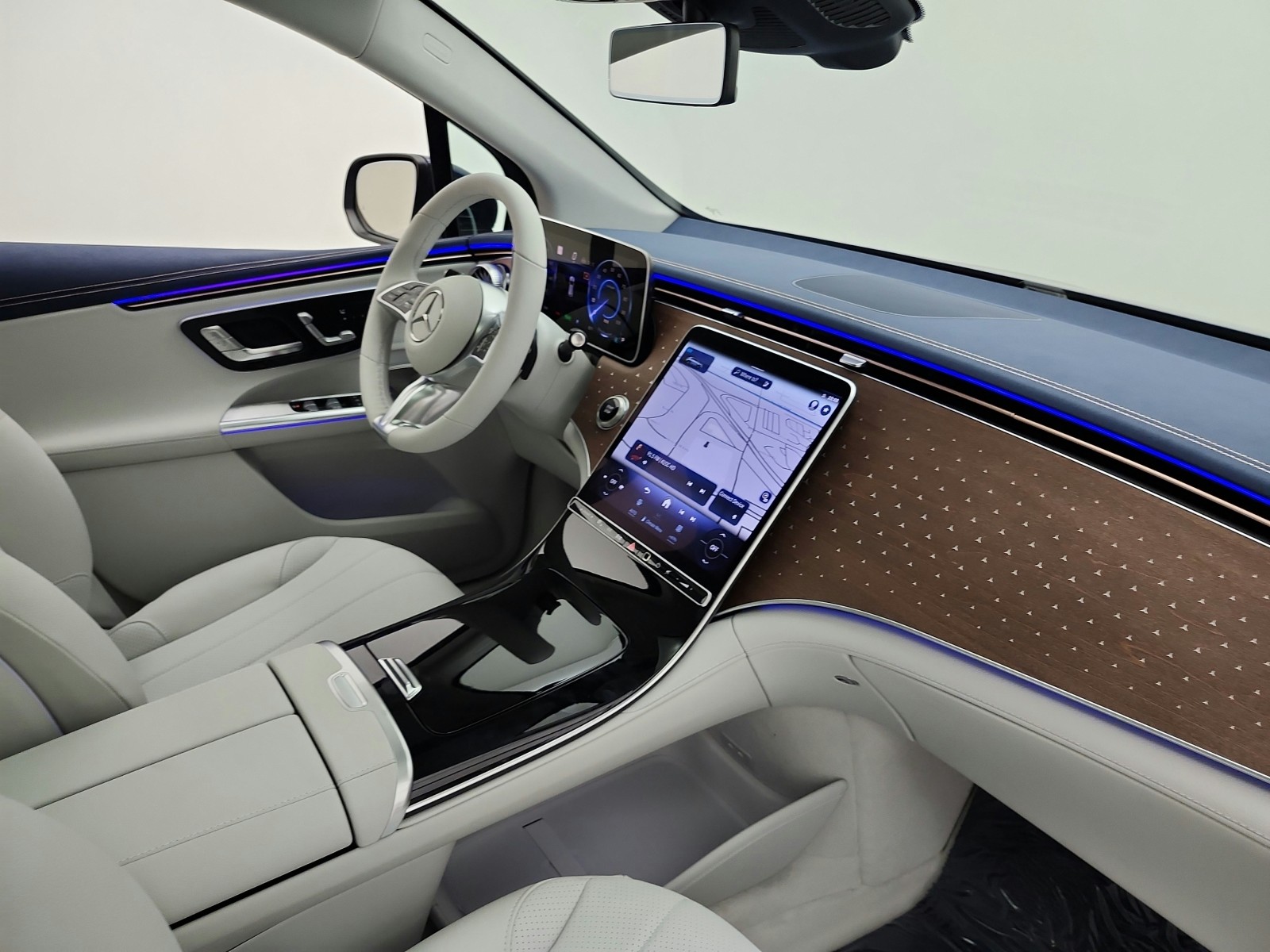 New 2027 Twilight Blue Metallic Mercedes-Benz EQE 320+ SUV image 12