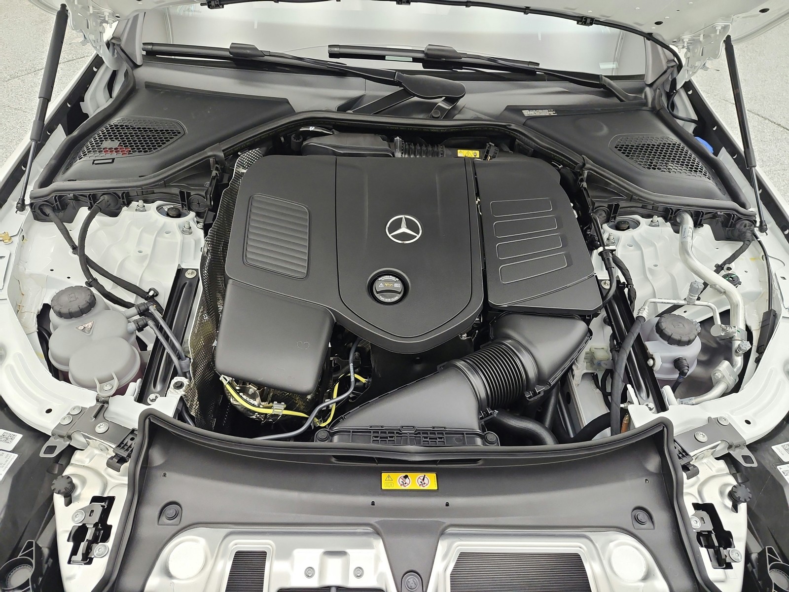 New 2027 Polar White Mercedes-Benz E 350 RWD Sedan image 12