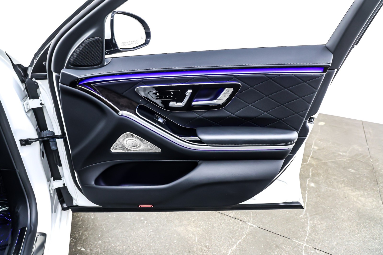 Certified Used 2022 MANUFAKTUR Diamond White Mercedes-Benz S 580 4MATIC® Sedan image 26