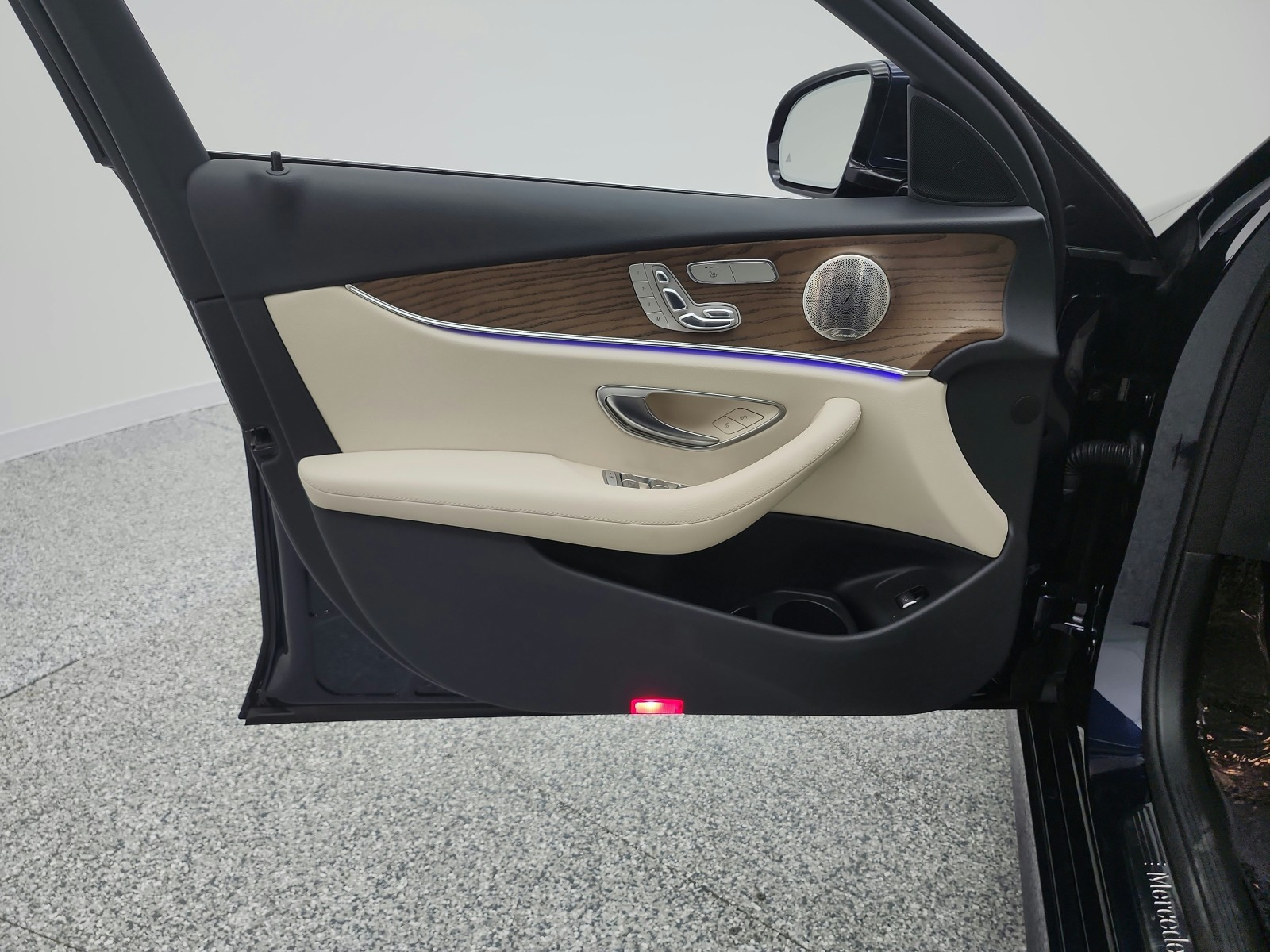 Used 2022 Nautical Blue Metallic Mercedes-Benz E 350 RWD Sedan image 13