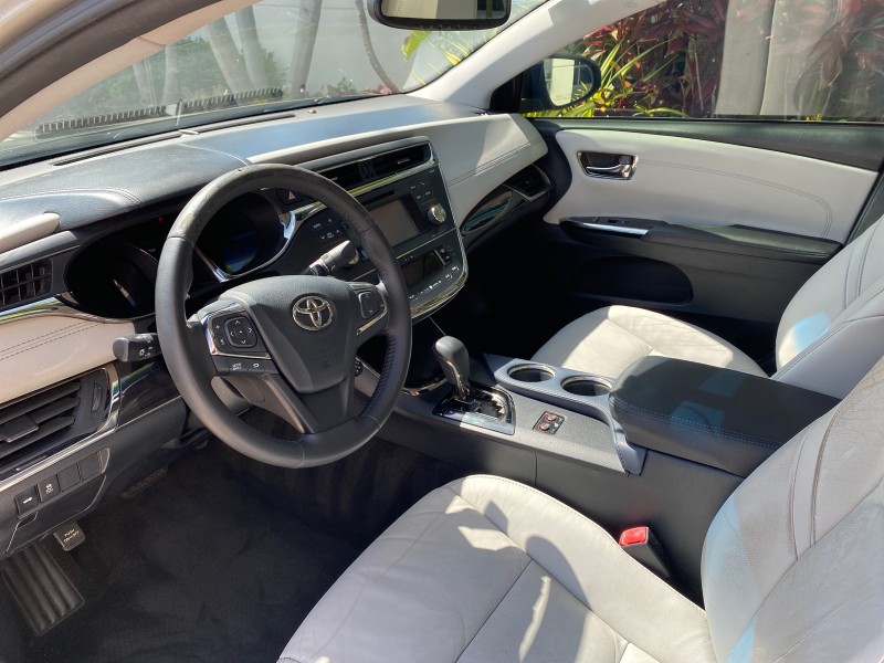 2013 Toyota Avalon XLE Premium LOW MILES 56,196 in , 