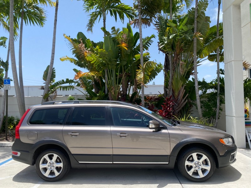 2009 Volvo XC70 3.0T AWD WAGON LOW MILES 78683 in , 