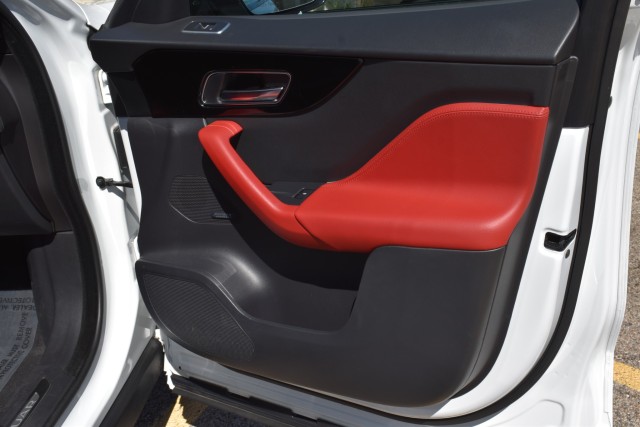2020 Jaguar F-PACE Navi Leather Pano Roof Heated Front Seats Tech Pkg 41