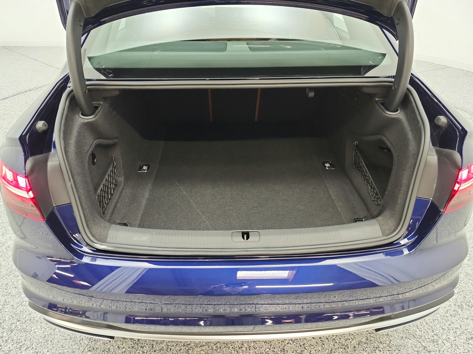 Used 2024 Navarra Blue Metallic Audi S line Premium 45 TFSI quattro image 31