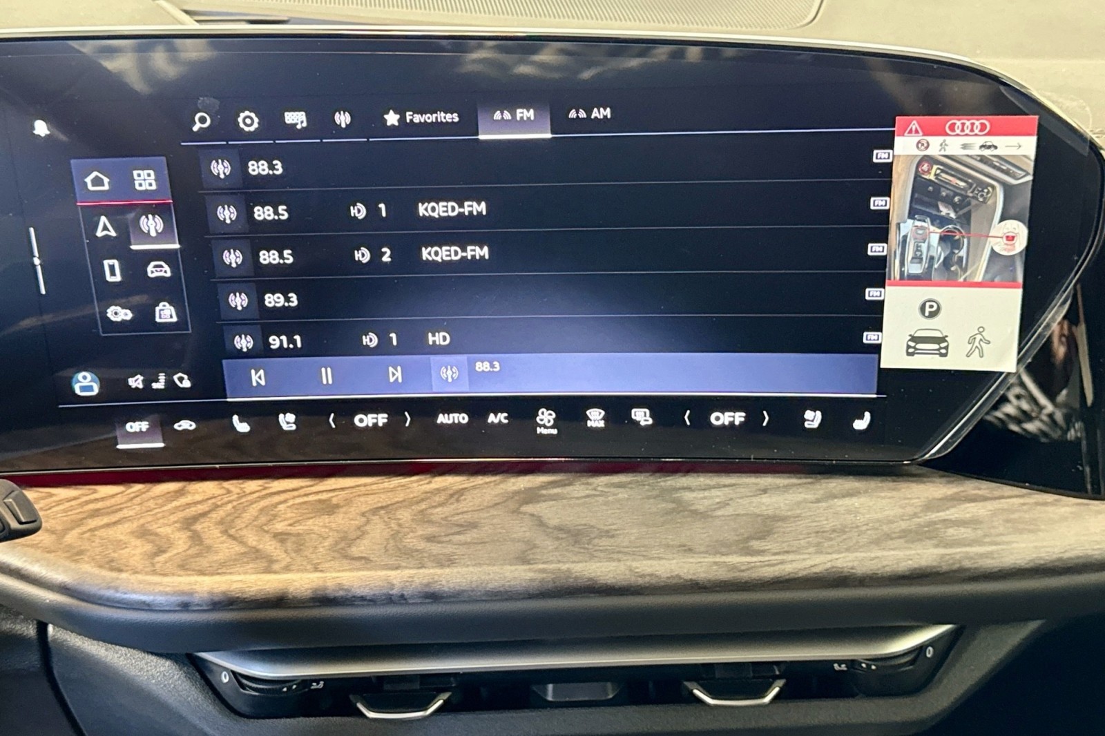 New 2025 Glacier White Metallic Audi Premium Plus 2.0 TFSI quattro image 13