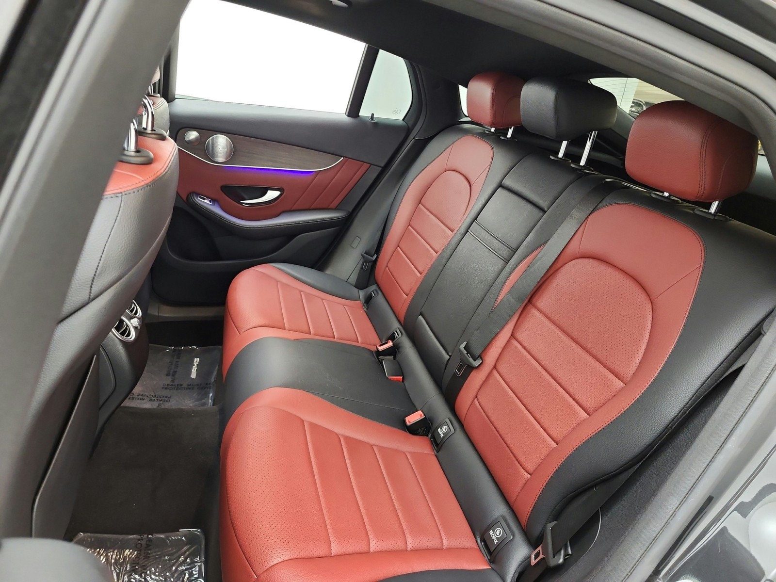 Used 2020 Graphite Grey Metallic Mercedes-Benz GLC 300 4MATIC® Coupe image 16