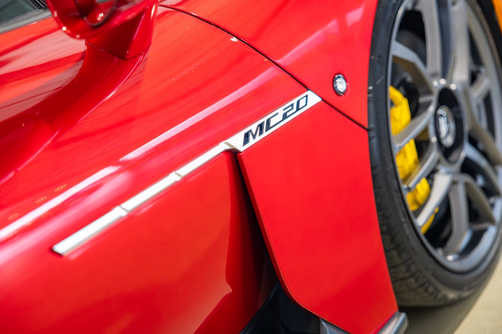 Used Car 2023 Maserati Mc20  - $286,345 Msrp - Carbon Ceramic Brakes - $10k Rosso Vincente Paint - Carbon Fiber Spoiler For Sale Under $200,000 In Boerne, Texas