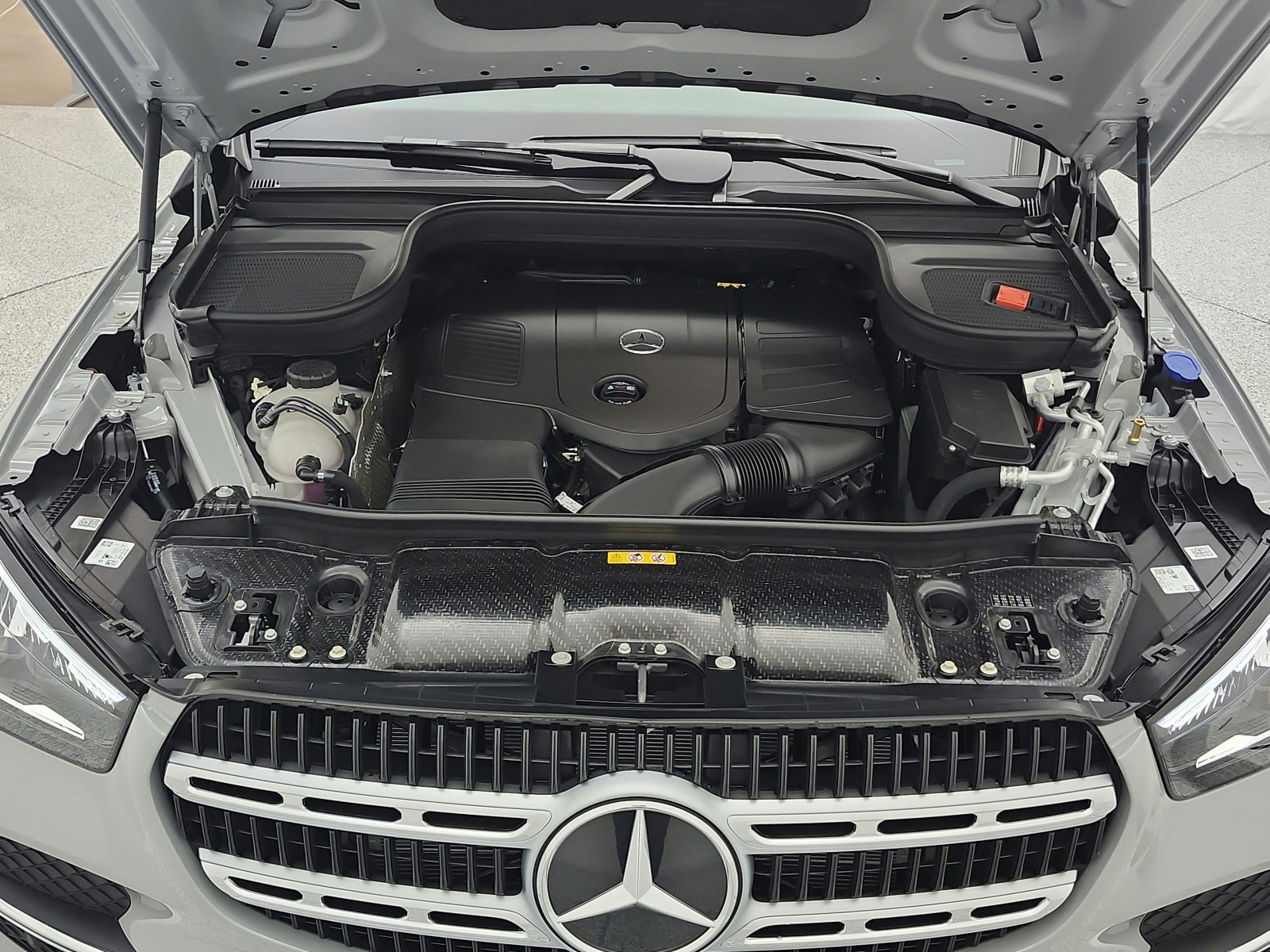 New 2026 MANUFAKTUR Alpine Grey Mercedes-Benz GLE 350 image 11