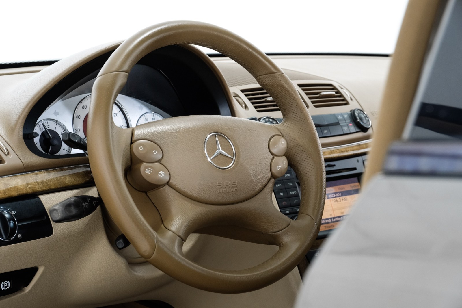 2009 Mercedes-Benz E350 LUXURY NAVIGATION SUNROOF LEATHER HEATED SEATS BLU 24