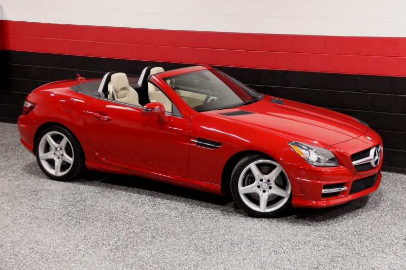 2012 Mercedes-Benz SLK 350 AMG Sport 2dr Roadster in , 