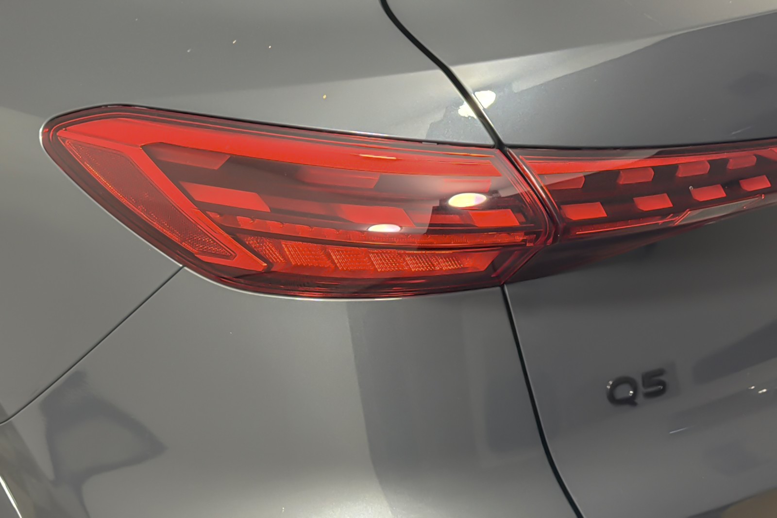 New 2025 Tambora Gray Metallic Audi Premium Plus 2.0 TFSI quattro image 27