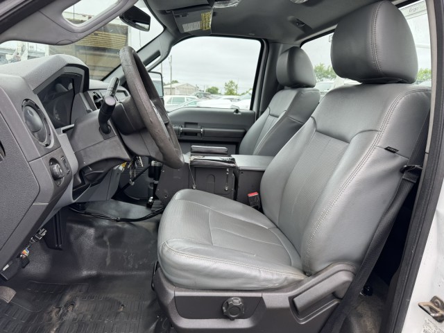 2015 Ford F-350 4x4 Service Body w Ladder Racks XL in ,