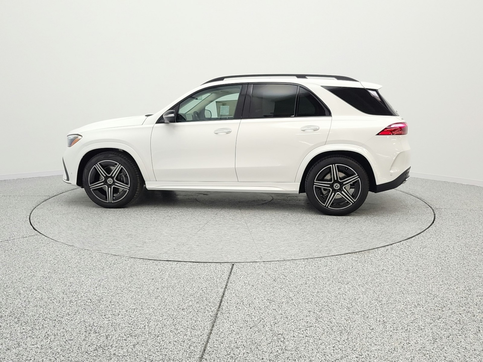 New 2026 Polar White Mercedes-Benz GLE 450 image 8