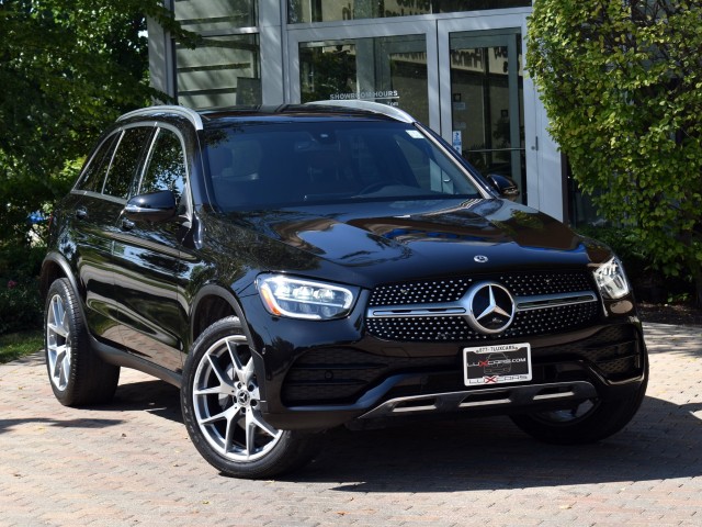 2021 Mercedes-Benz GLC One Owner AMG Line Pano Moonroof Burmester Sound Surround View Camera MSRP $57,855 5