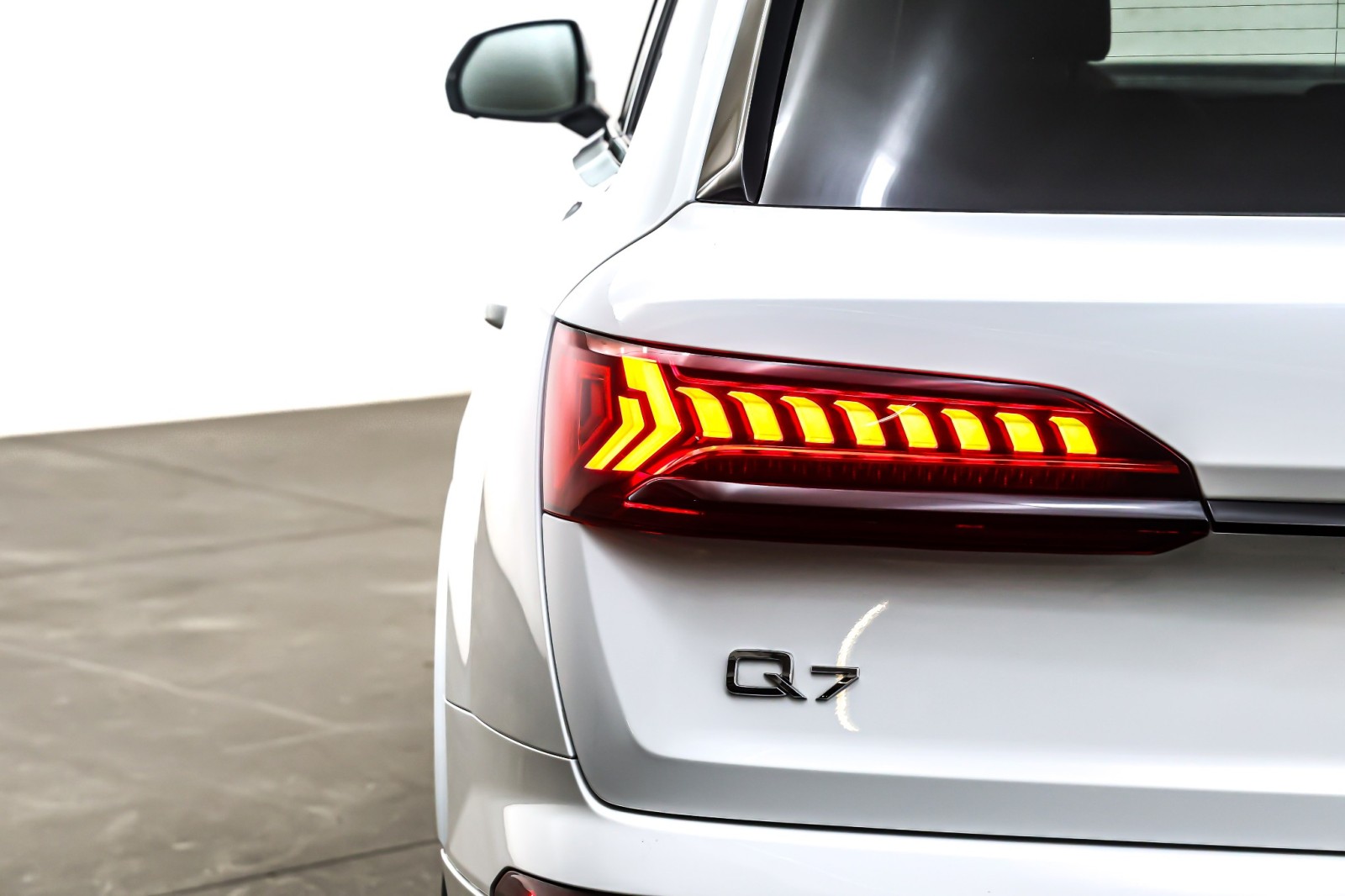 Used 2024 Carrara White Audi Premium Plus 55 TFSI quattro image 16