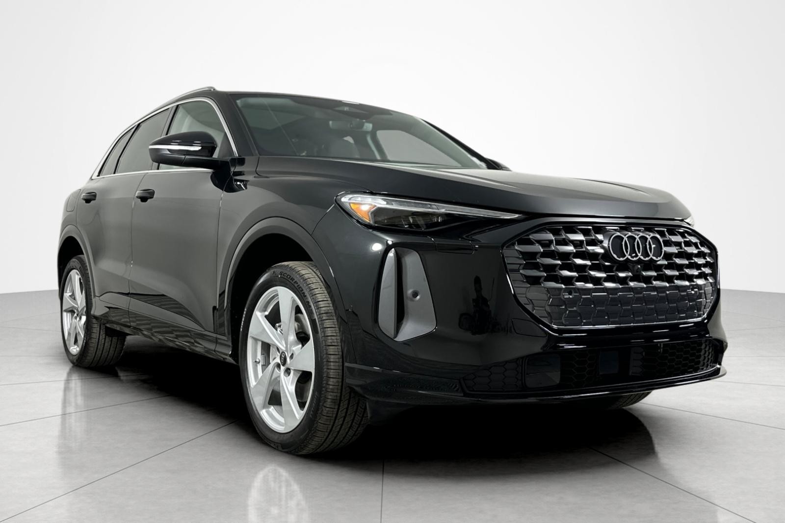 New 2025 Mythos Black Metallic Audi Premium Plus 2.0 TFSI quattro image 2