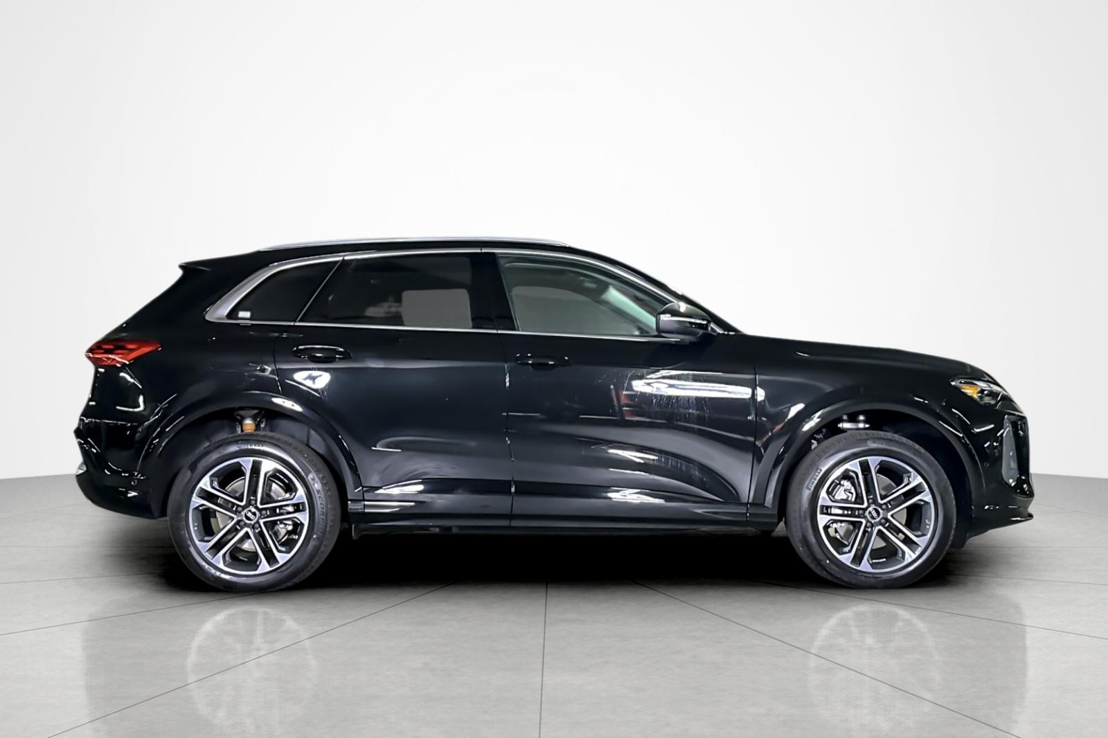 New 2026 Mythos Black Metallic Audi Premium 2.0 TFSI quattro image 7