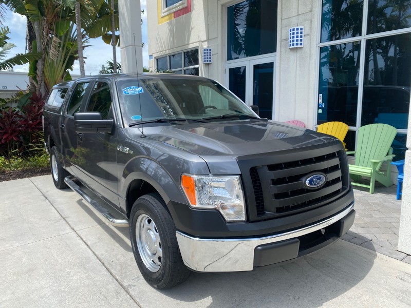 2010 Ford F-150 4 DR CREW XL LOW MILES 34,625 in , 