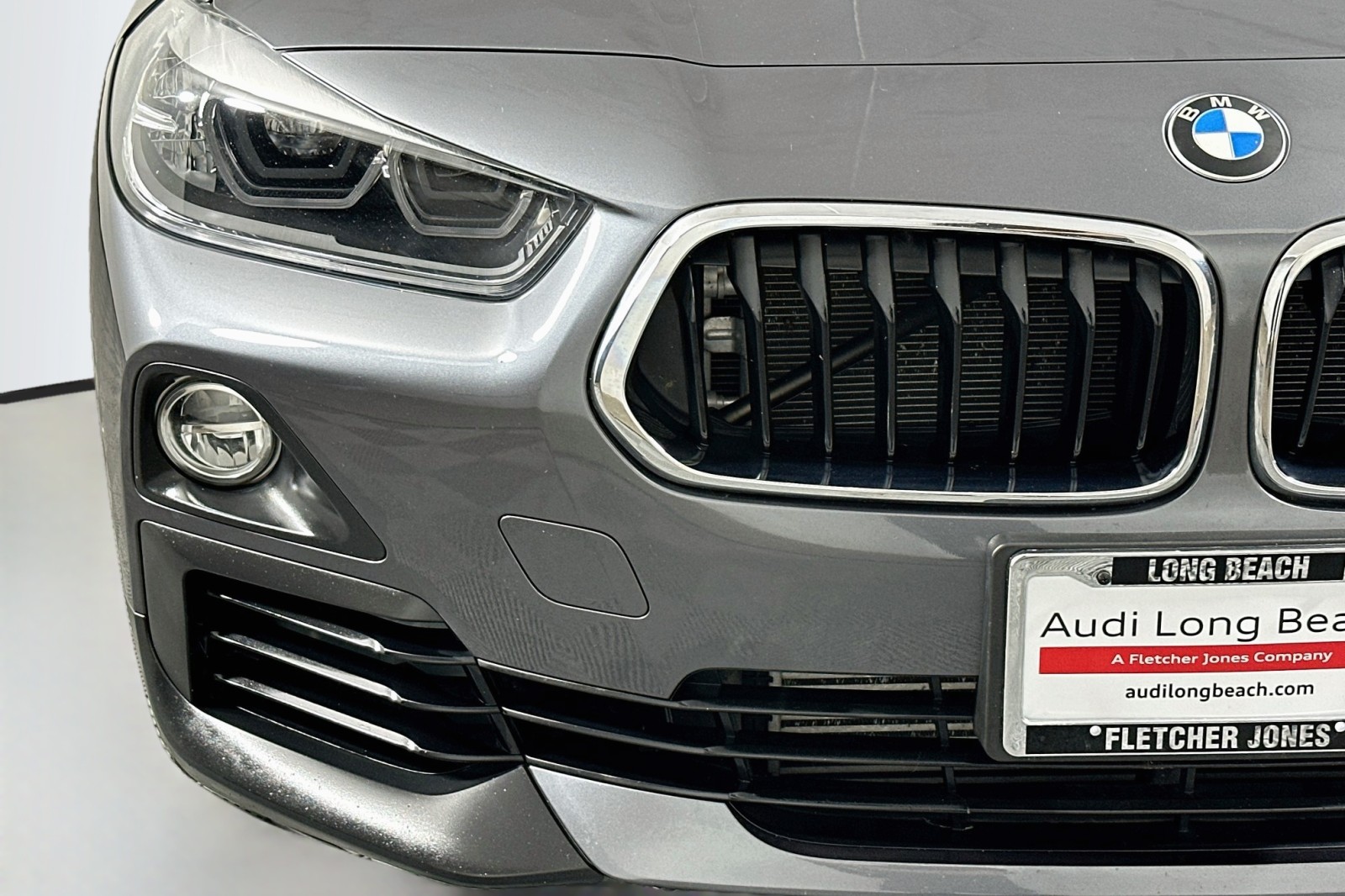 Used 2018 Mineral Gray Metallic BMW xDrive28i image 16