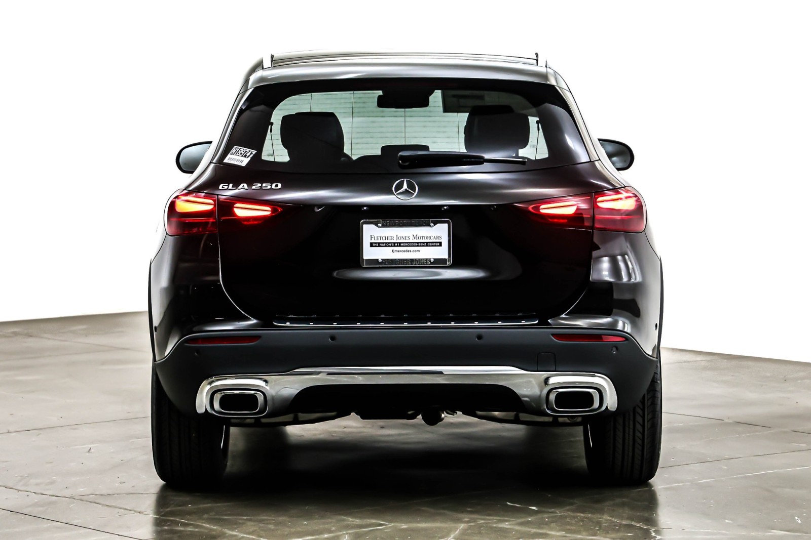 New 2026 Night Black Mercedes-Benz GLA 250 image 3