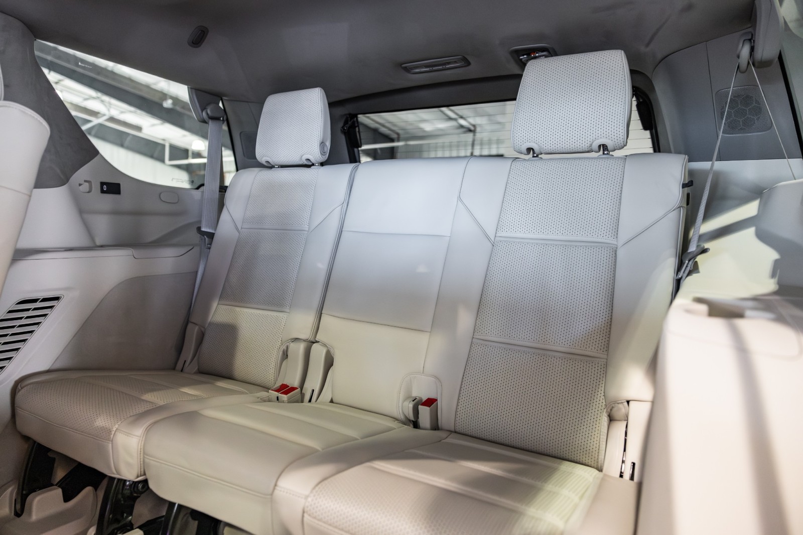 Used Car 2025 Cadillac Escalade  4wd Sport Platinum - 24 Inch Wheels - Crystal White Paint For Sale Under $120,000 In Boerne, Texas