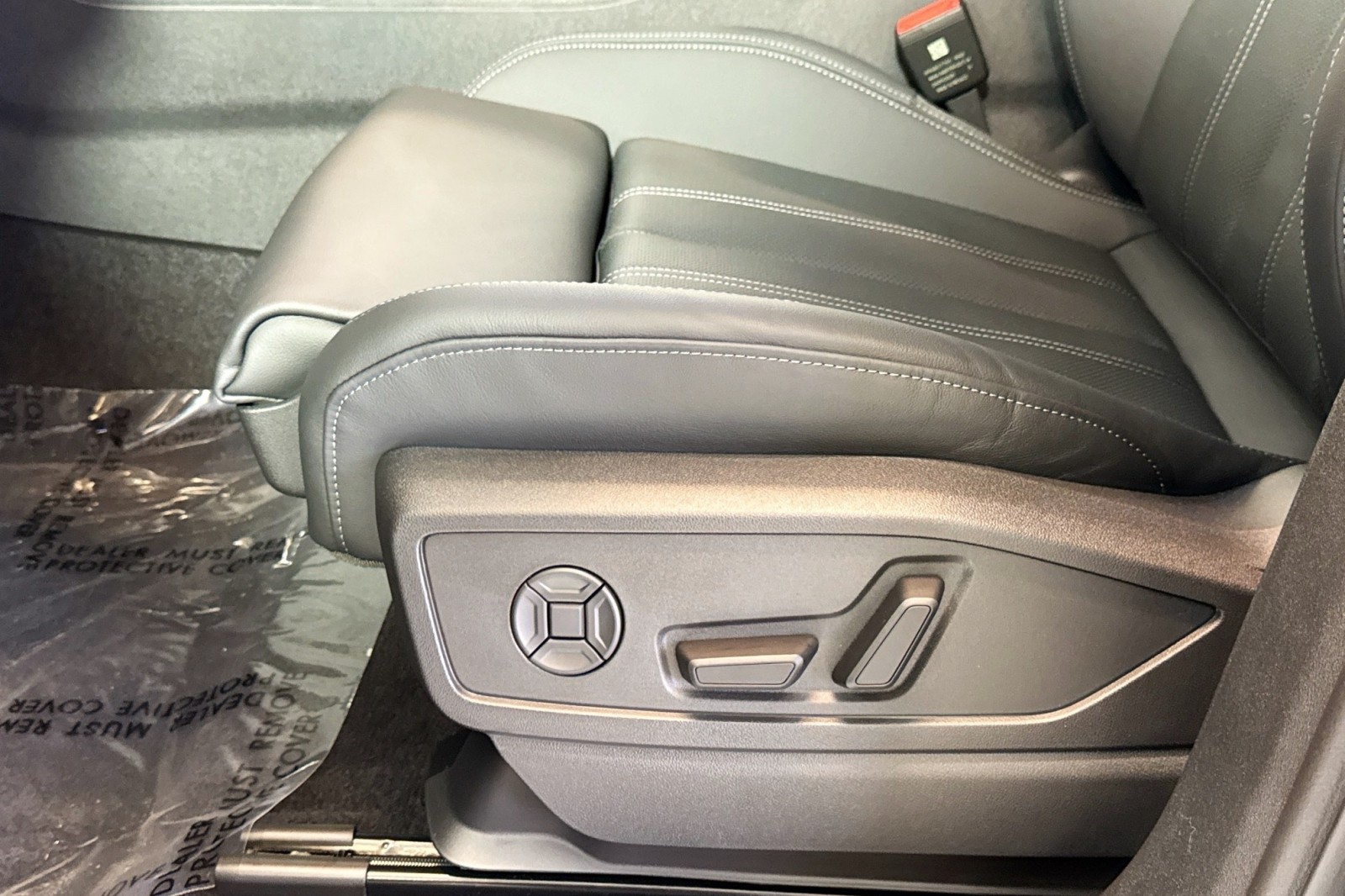 New 2025 Mythos Black Metallic Audi Premium Plus 2.0 TFSI quattro image 17