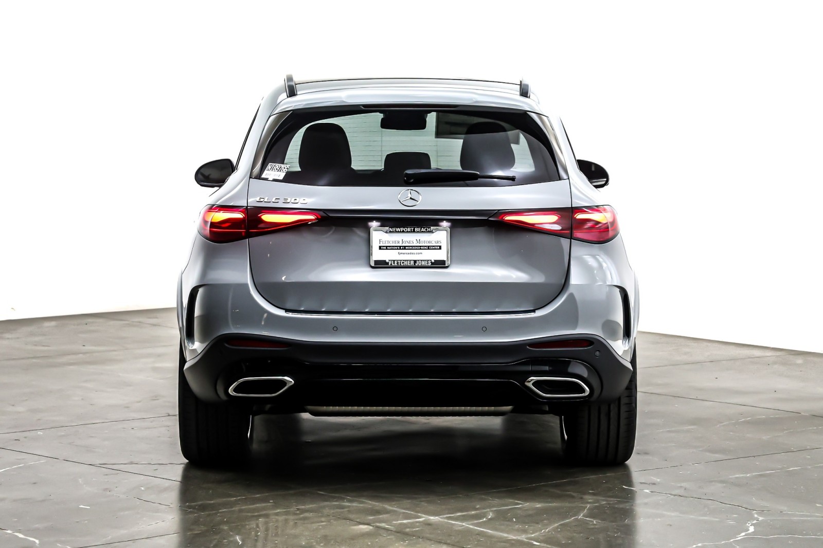 New 2026 MANUFAKTUR Alpine Grey Mercedes-Benz GLC 300 image 3