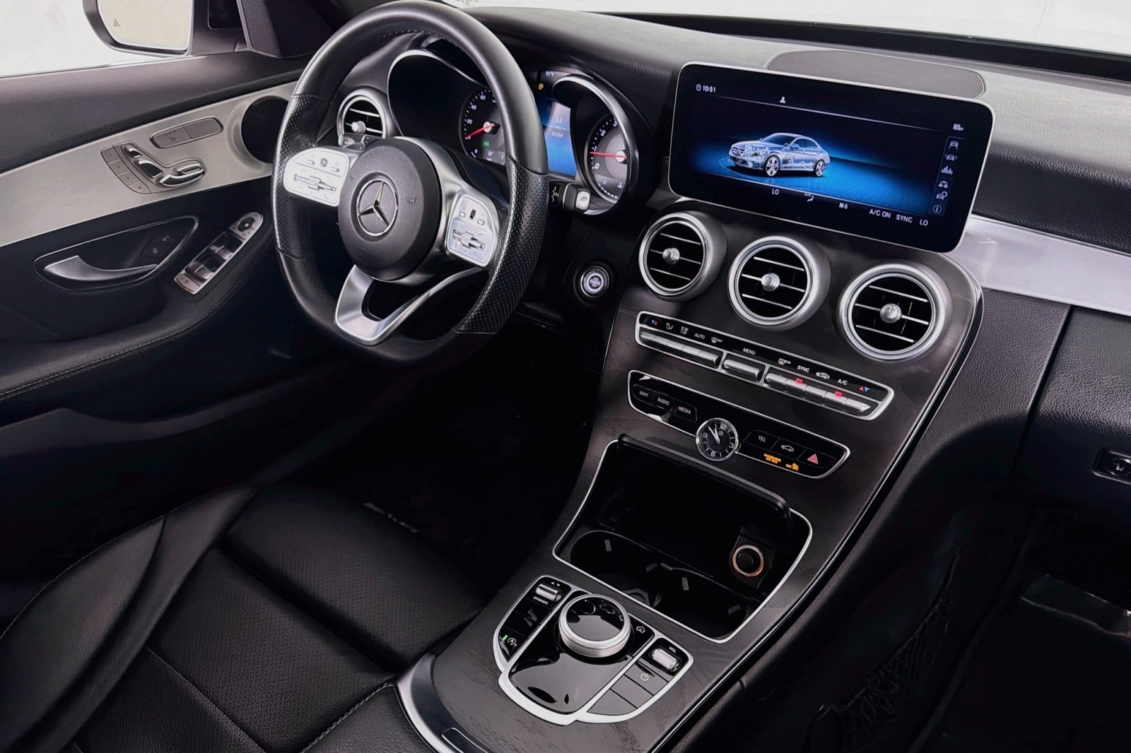 Used 2020 Polar White Mercedes-Benz C 300 image 16