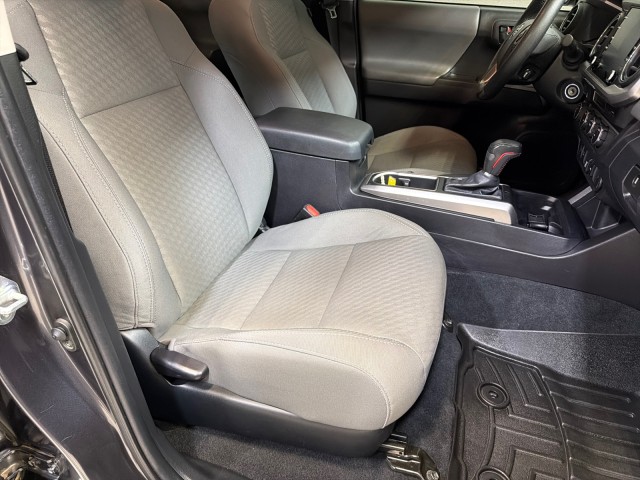 2022 Toyota Tacoma 4WD SR5 4WD V6 in , 