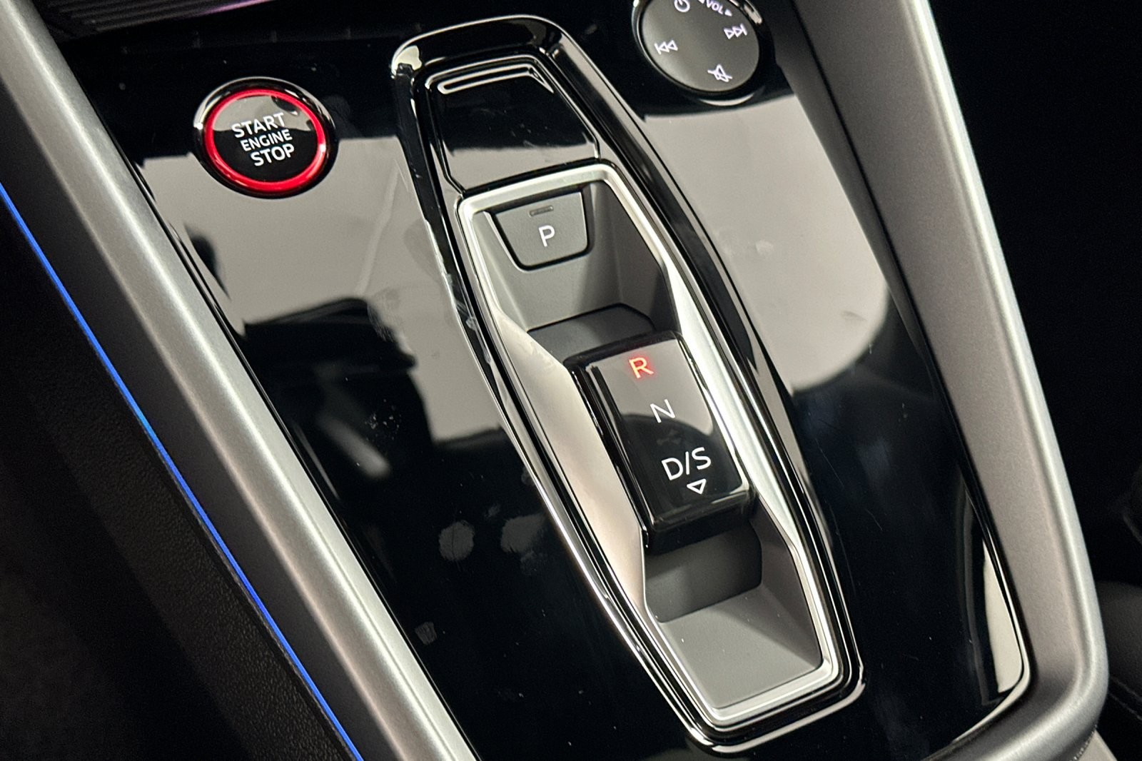 New 2026 District Green Metallic Audi quattro image 20