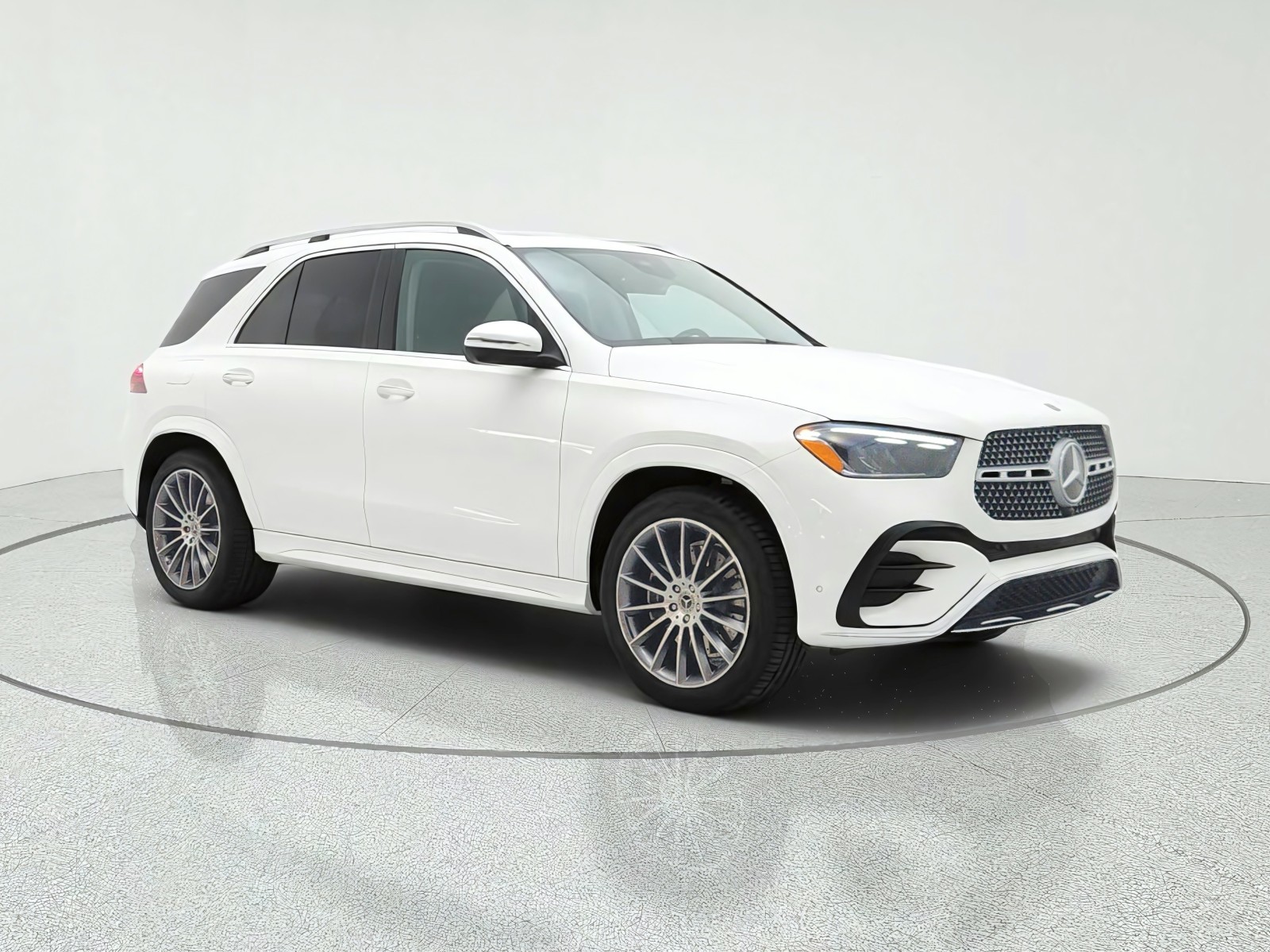 New 2026 Polar White Mercedes-Benz GLE 350 4MATIC® SUV image 3